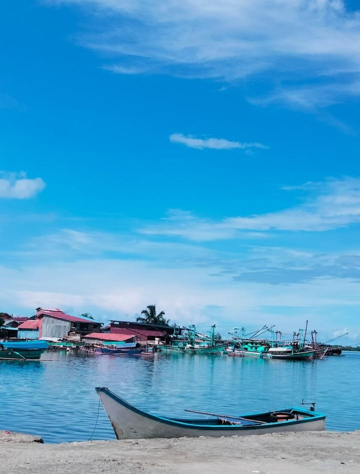 Laut Pajak Inpres tempat bersandarnya kapal nelayan